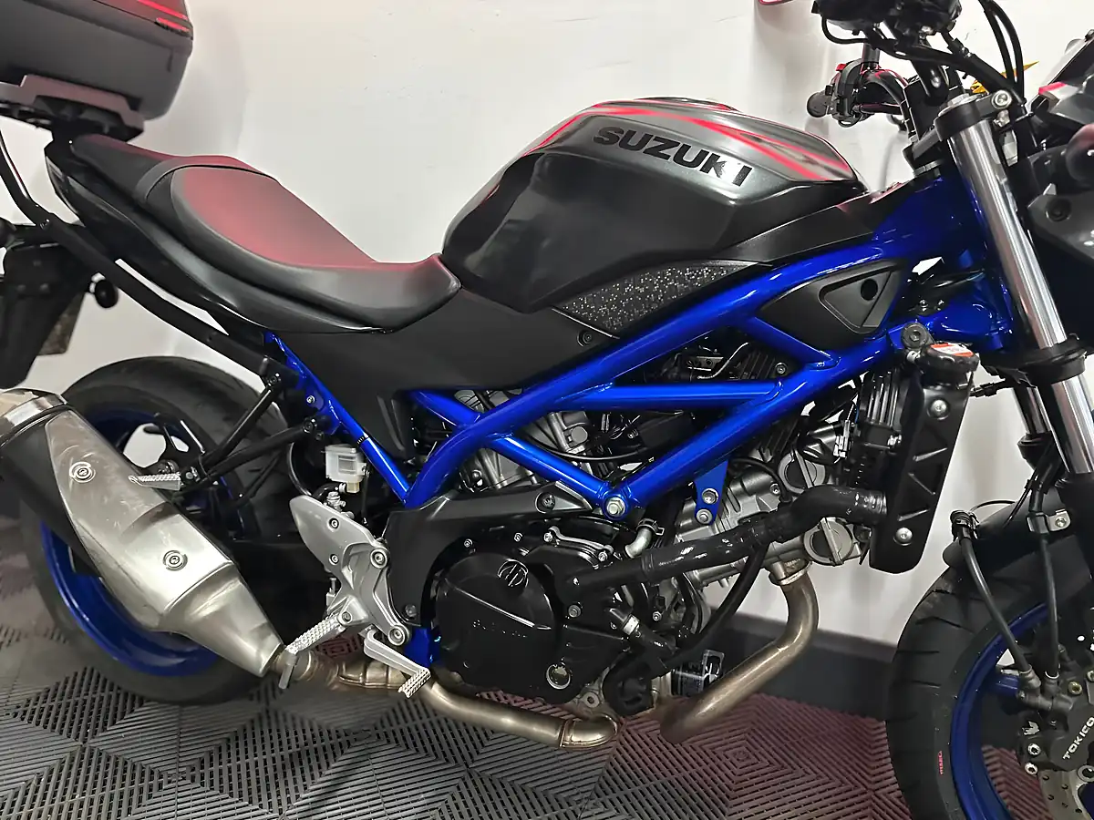 Used 2022 Suzuki SV650 Naked Black - Interior and Exterior details 8