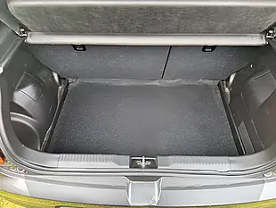 Used 2022 Suzuki Swift Sz-L Grey - Interior and Exterior details 14