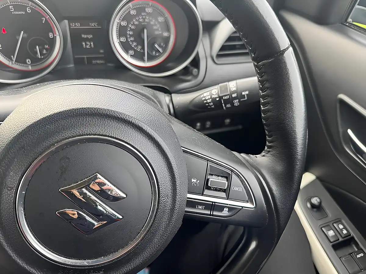 Used 2022 Suzuki Swift Sz-L Grey - Interior and Exterior details 9
