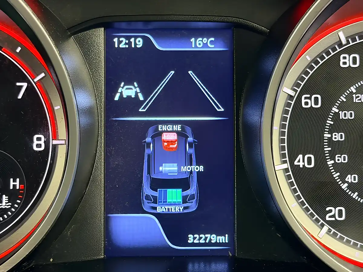 Used 2022 Suzuki Swift Sz5 Super Black Pearl - Interior and Exterior details 14