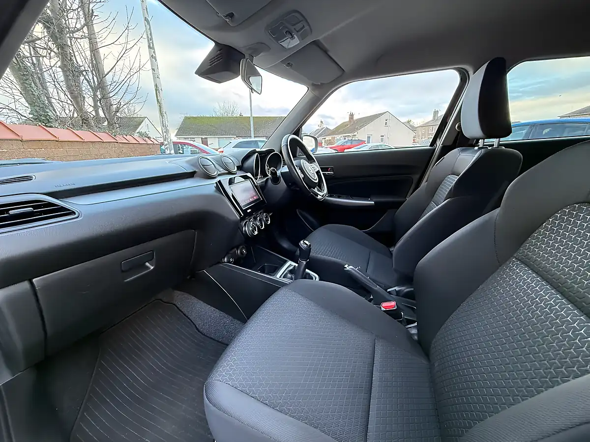 Used 2022 Suzuki Swift SZ5 Super Black Pearl - Interior and Exterior details 13