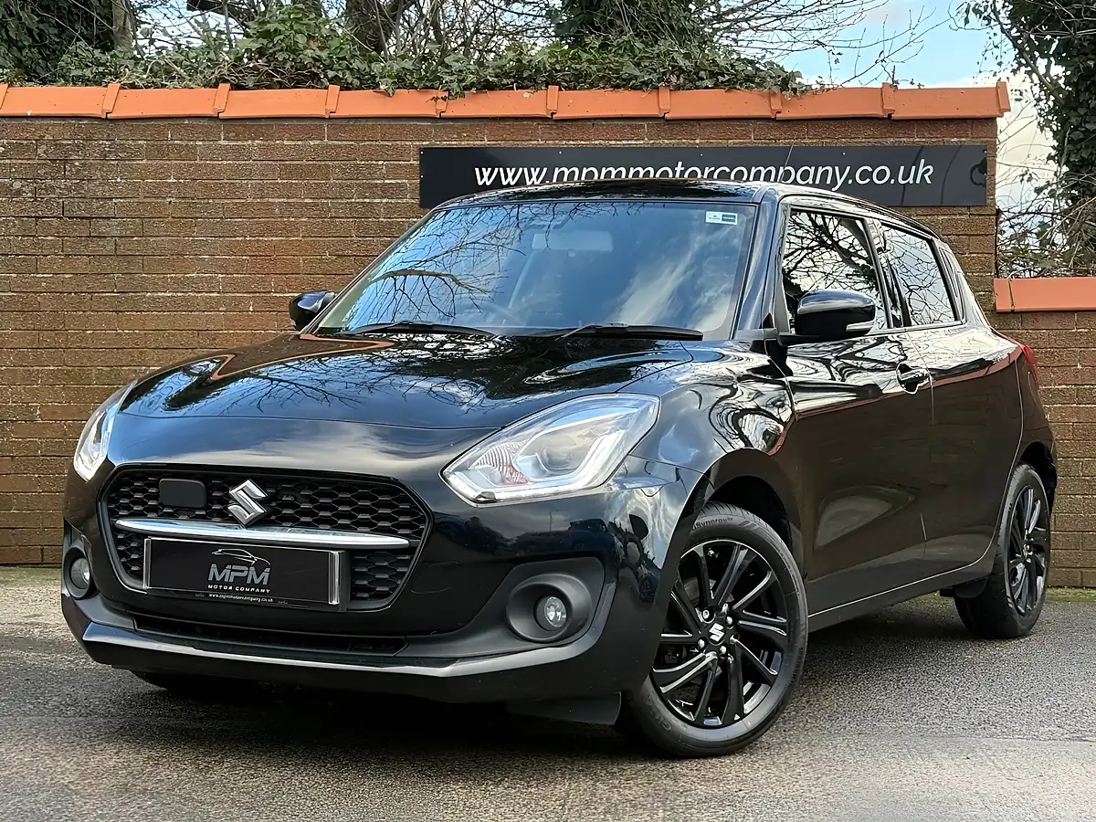 Used 2022 Suzuki Swift SZ5 Super Black Pearl - Interior and Exterior details 2