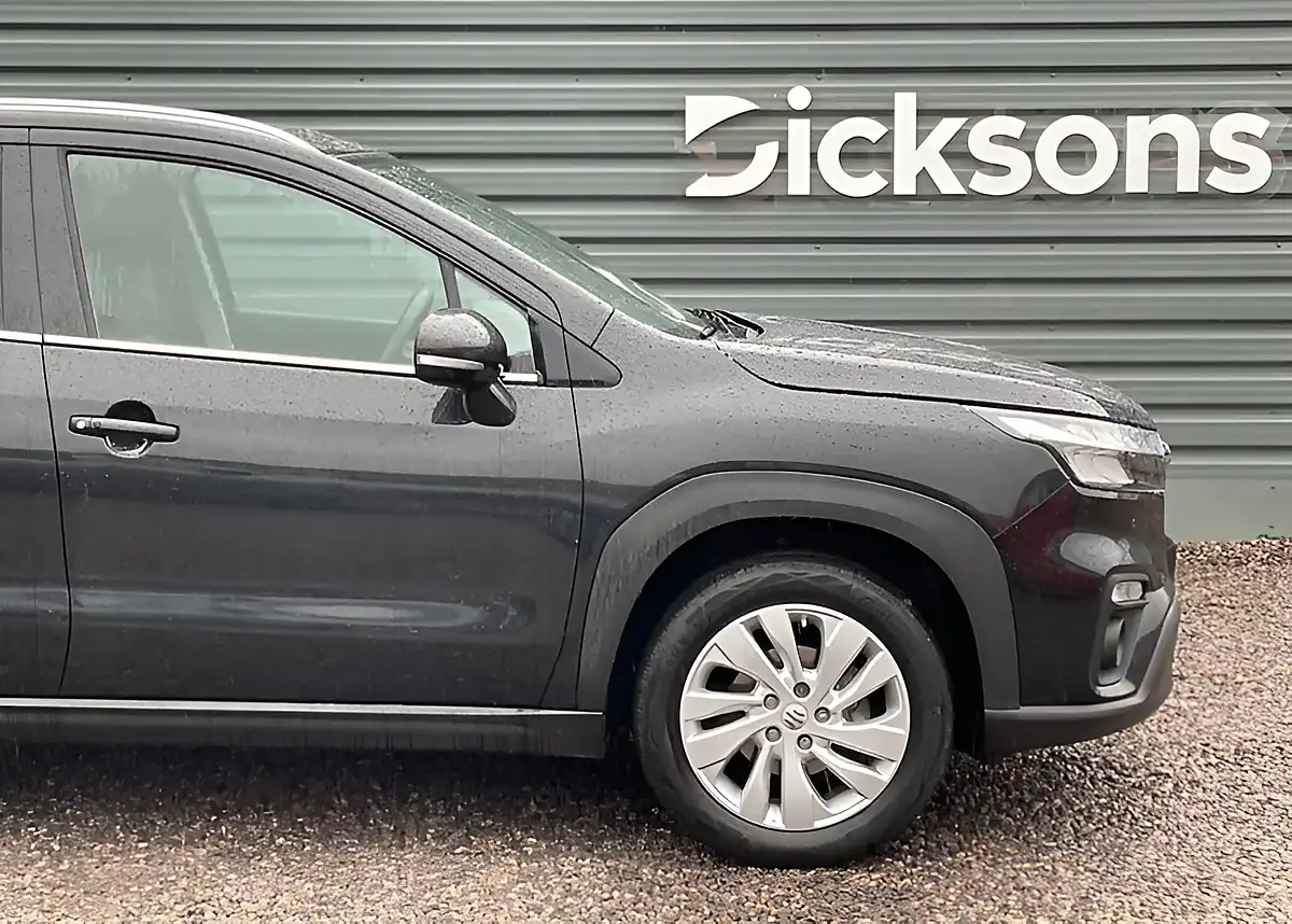 Used 2022 Suzuki SX4 S-Cross Motion Black - Interior and Exterior details 7