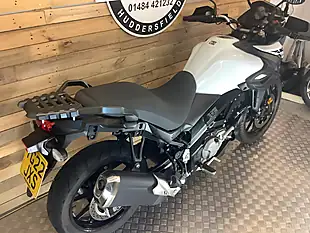 Used 2022 Suzuki V-Strom 650 White - Interior and Exterior details 4