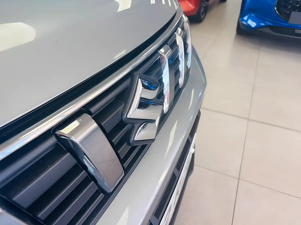 Used 2022 Suzuki Vitara Sz-T Allgrip Grey - Interior and Exterior details 10