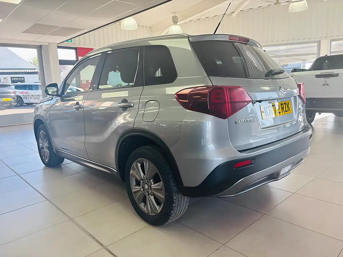 Used 2022 Suzuki Vitara Sz-T Allgrip Grey - Interior and Exterior details 7