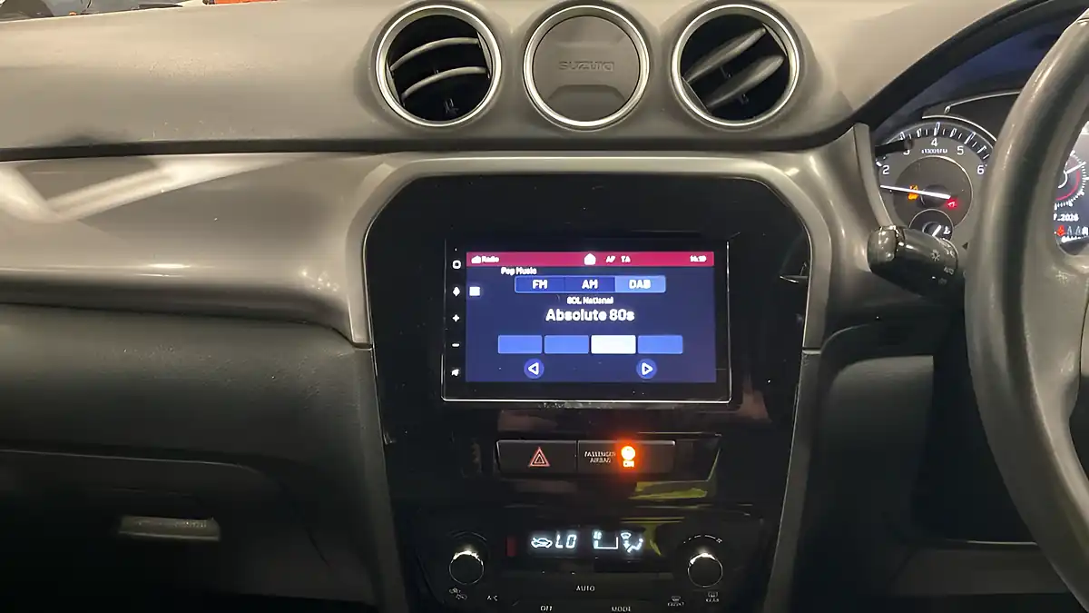 Used 2022 Suzuki Vitara Sz-T White - Interior and Exterior details 10
