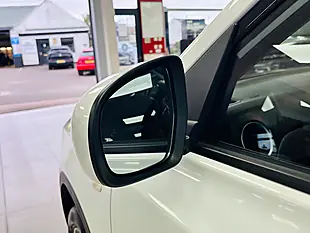 Used 2022 Suzuki Vitara Sz-T White - Interior and Exterior details 10