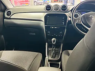 Used 2022 Suzuki Vitara Sz-T White - Interior and Exterior details 14