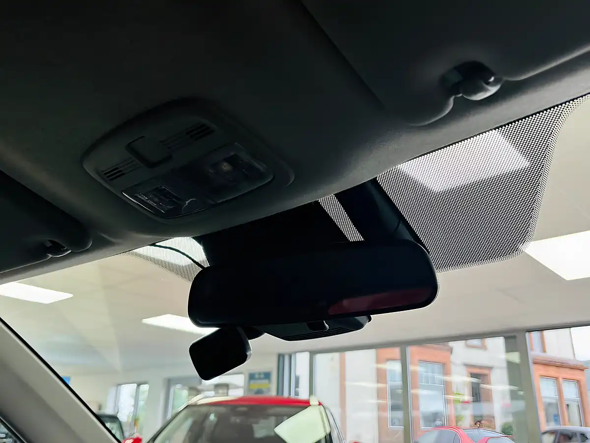 Used 2022 Suzuki Vitara Sz-T White - Interior and Exterior details 20