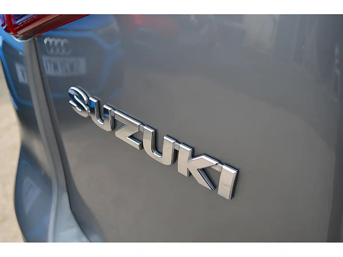 Used 2022 Suzuki Vitara SZ5 Grey - Interior and Exterior details 13