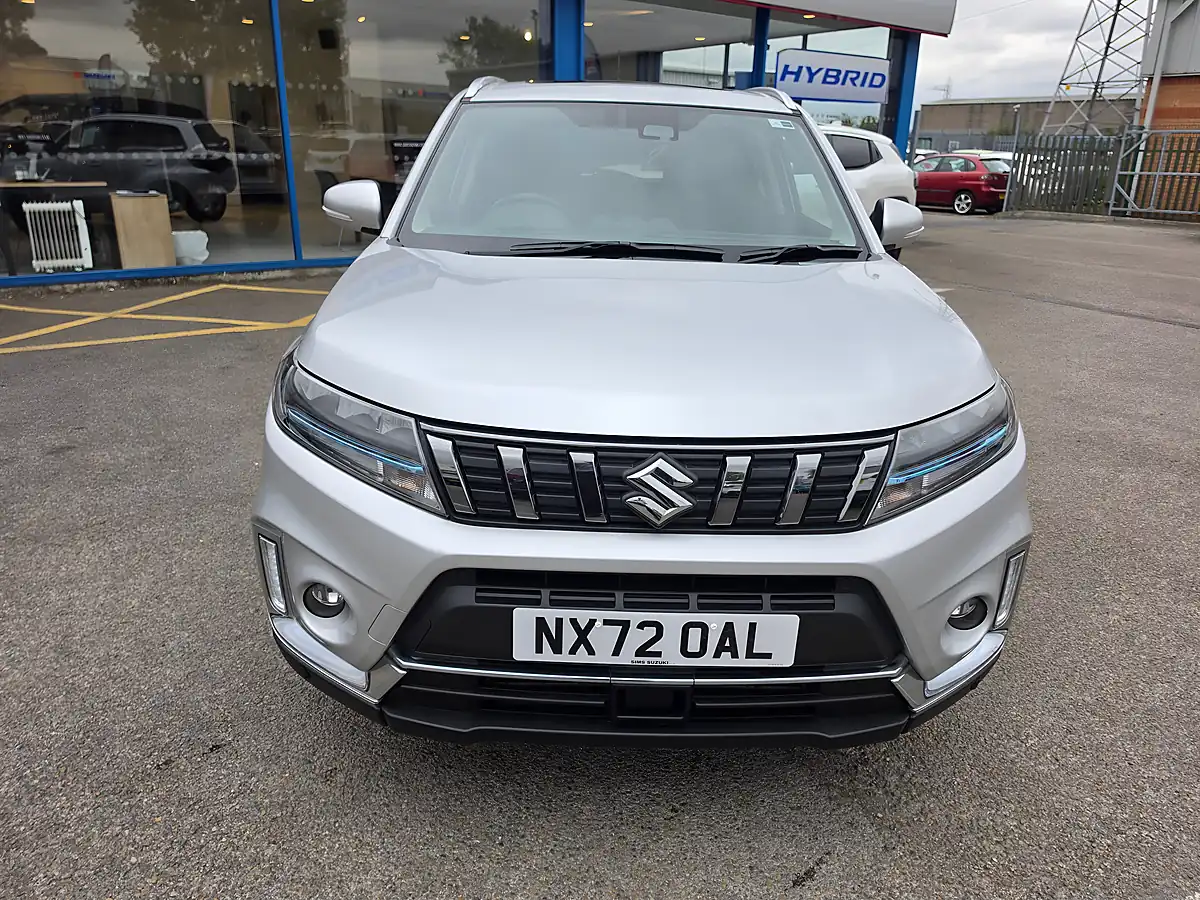 Used 2022 Suzuki Vitara SZ5 Silver - Interior and Exterior details 3