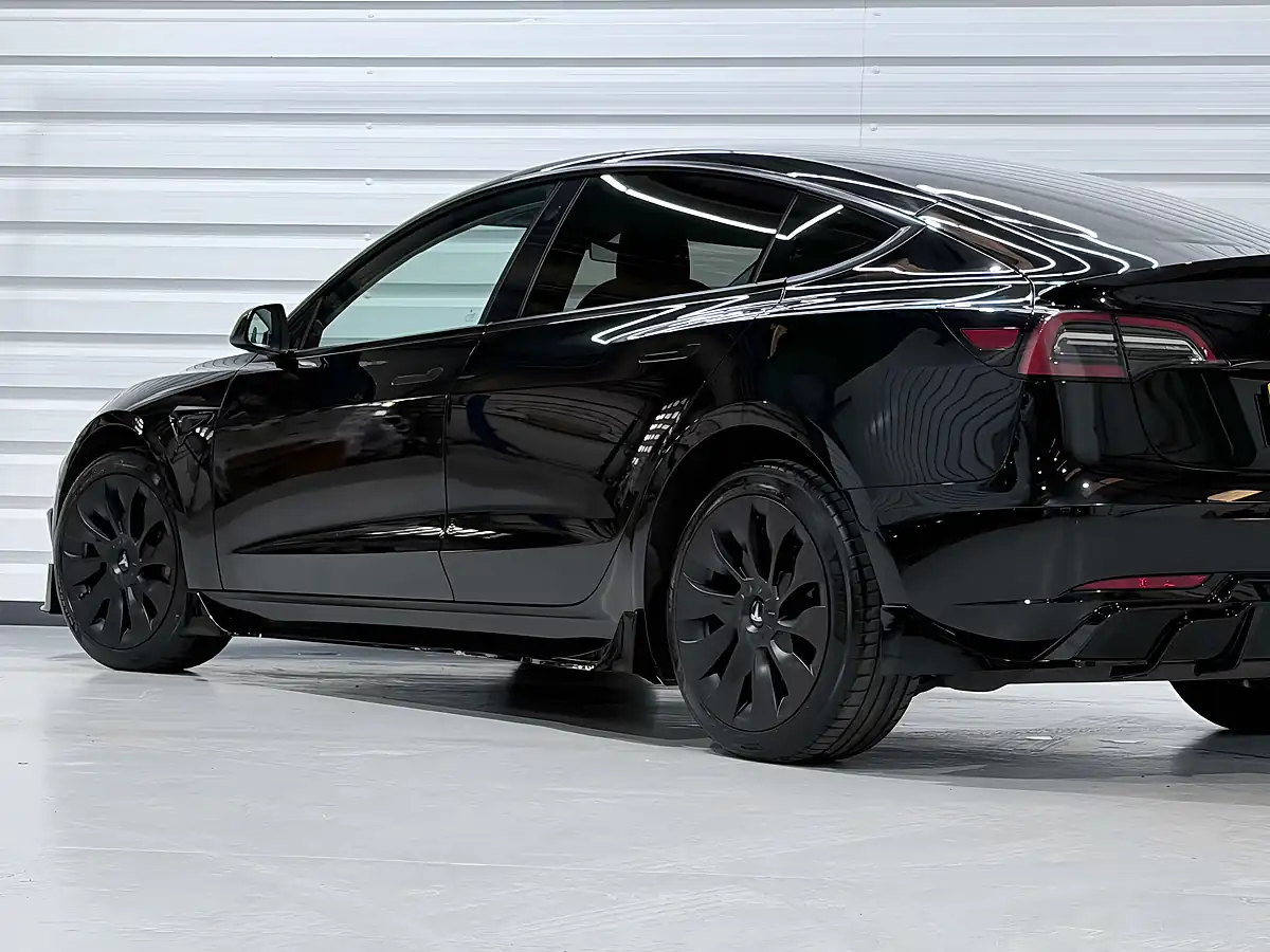 Used 2022 Tesla Model 3 Long Range Black - Interior and Exterior details 8