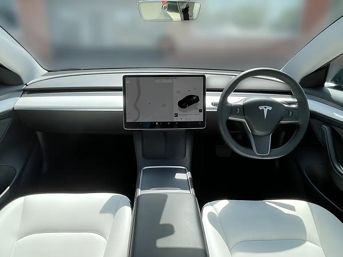 Used 2022 Tesla Model 3 Long Range Black - Interior and Exterior details 11