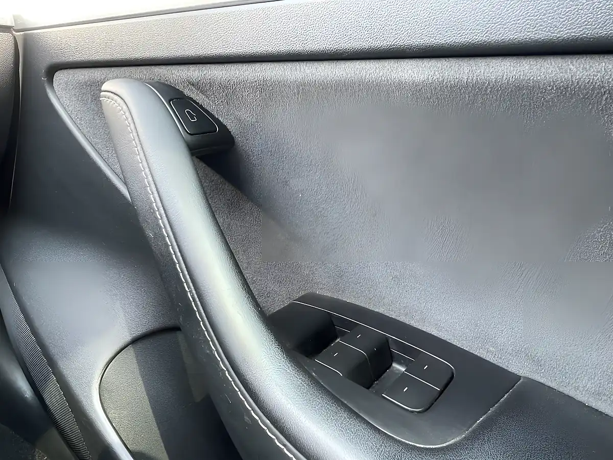 Used 2022 Tesla Model 3 Long Range Black - Interior and Exterior details 17