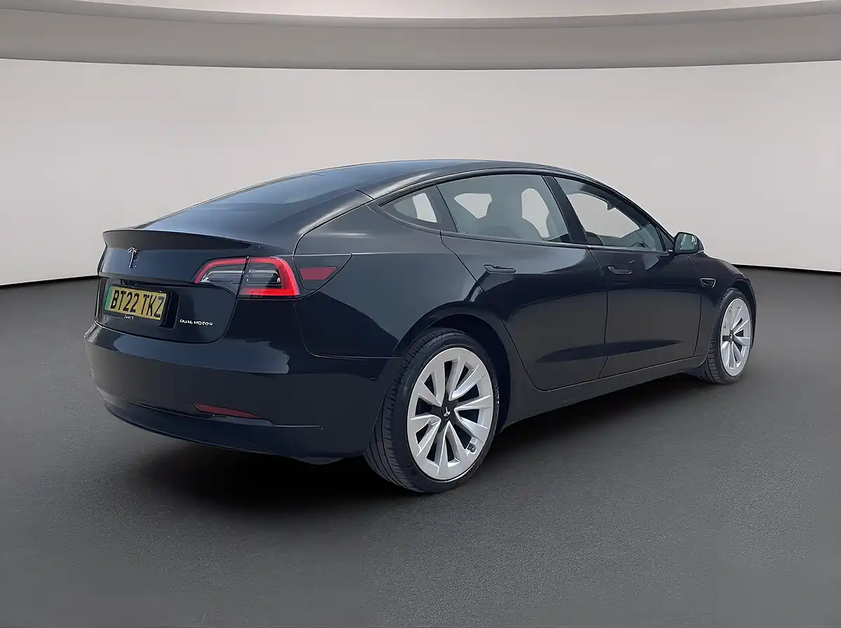 Used 2022 Tesla Model 3 Long Range Black - Interior and Exterior details 8