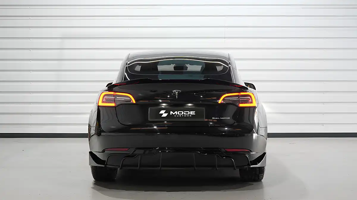 Used 2022 Tesla Model 3 Long Range Black - Interior and Exterior details 4
