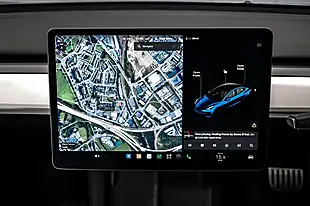 Used 2022 Tesla Model 3 Long Range Blue - Interior and Exterior details 16