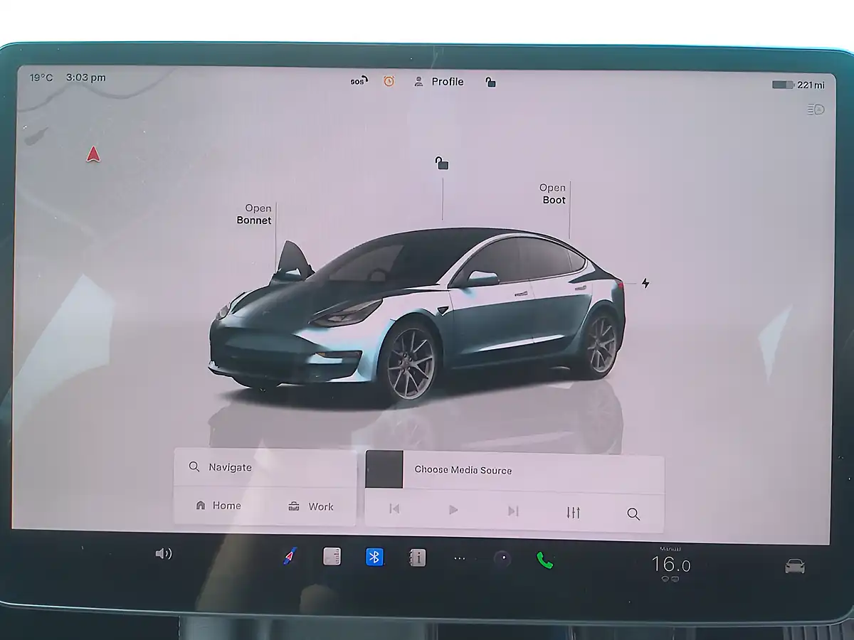 Used 2022 Tesla Model 3 Long Range White - Interior and Exterior details 11