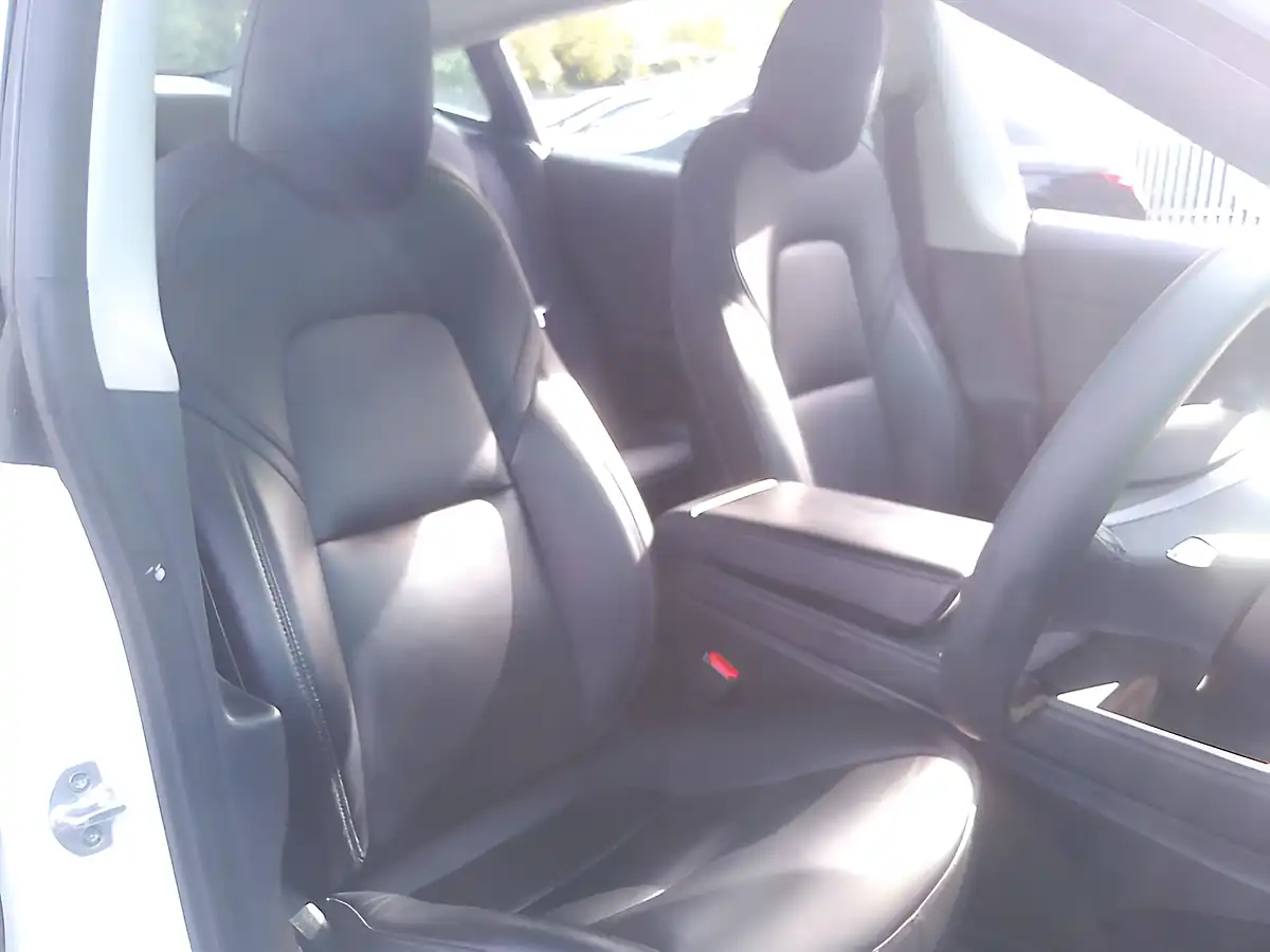 Used 2022 Tesla Model 3 Long Range White - Interior and Exterior details 16