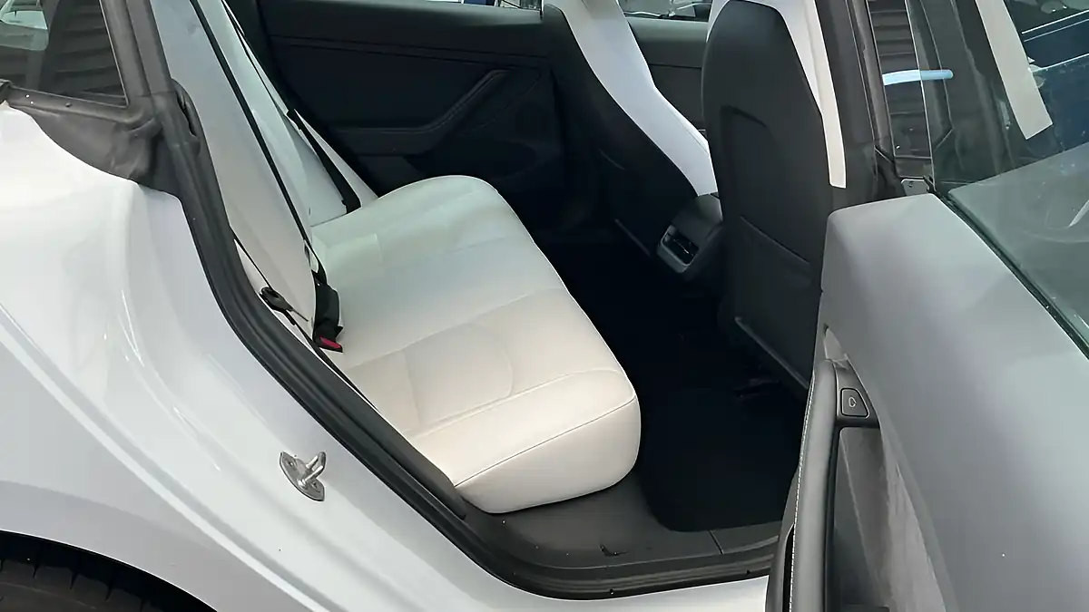 Used 2022 Tesla Model 3 Long Range White - Interior and Exterior details 20