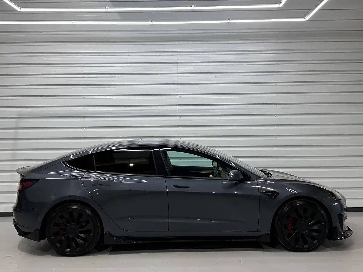 Used 2022 Tesla Model 3 Performance Grey - Interior and Exterior details 9