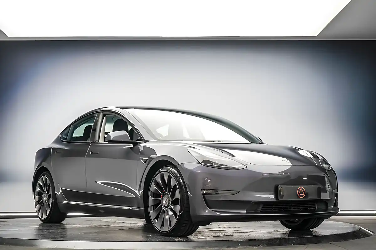 Used 2022 Tesla Model 3 Performance Grey - Interior and Exterior details 5