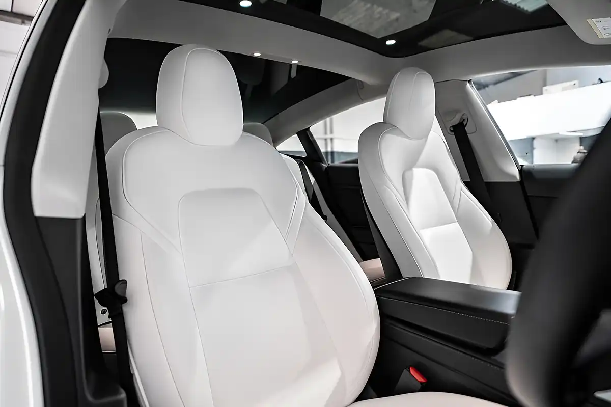Used 2022 Tesla Model 3 Performance White - Interior and Exterior details 10