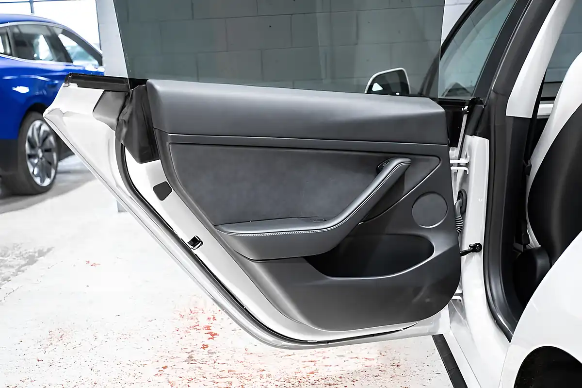 Used 2022 Tesla Model 3 Performance White - Interior and Exterior details 14