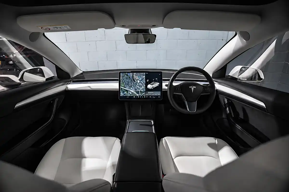 Used 2022 Tesla Model 3 Performance White - Interior and Exterior details 2