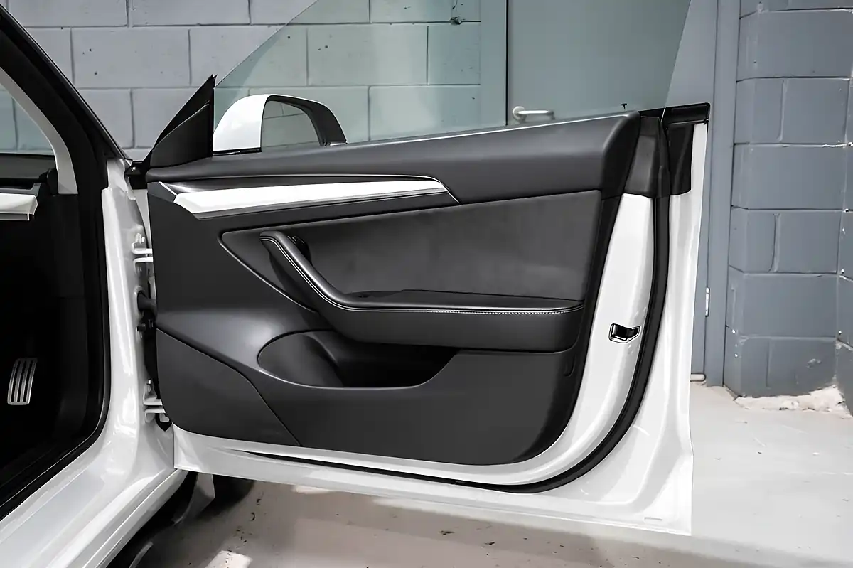 Used 2022 Tesla Model 3 Performance White - Interior and Exterior details 7