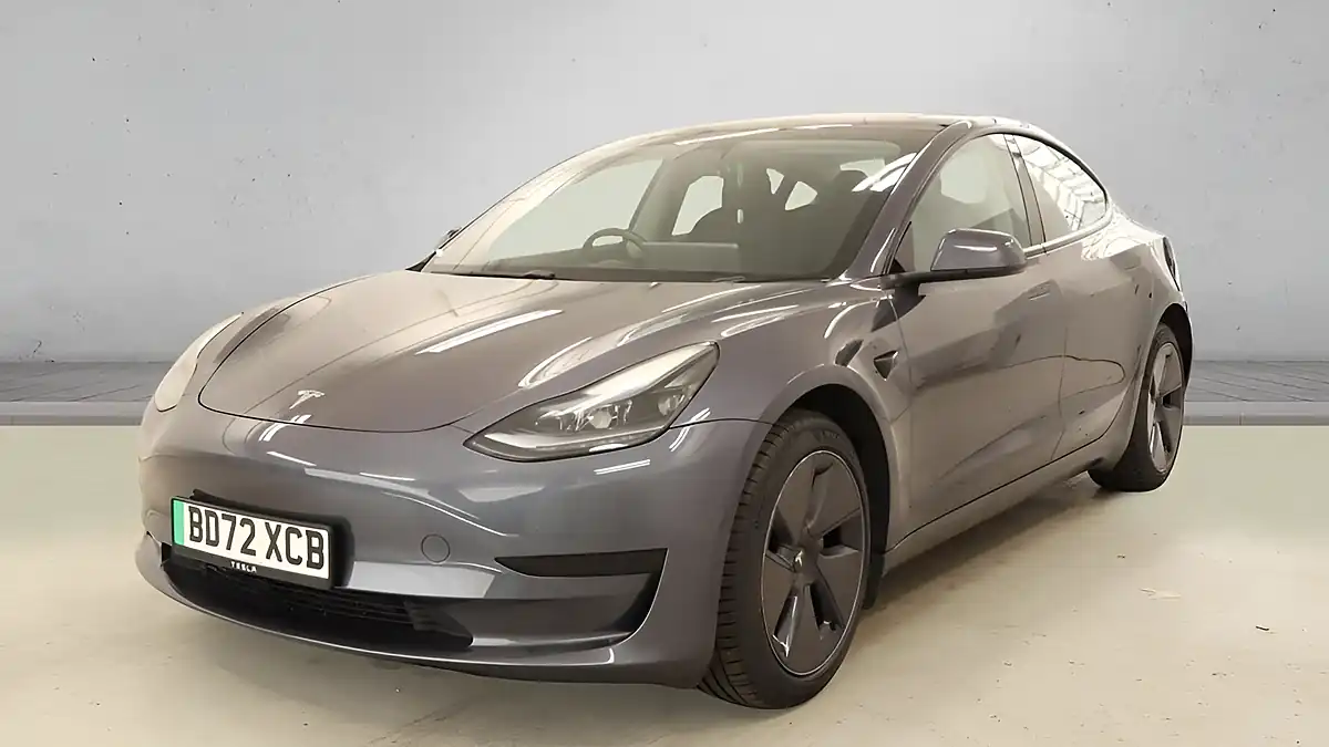 Used 2022 Tesla Model 3 Saloon Grey - Interior and Exterior details 4