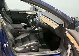 Used 2022 Tesla Model 3 Standard Range Plus Blue - Interior and Exterior details 8