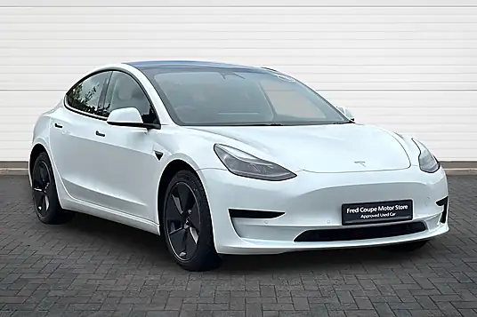 2022 Tesla Model 3 Standard Range Plus