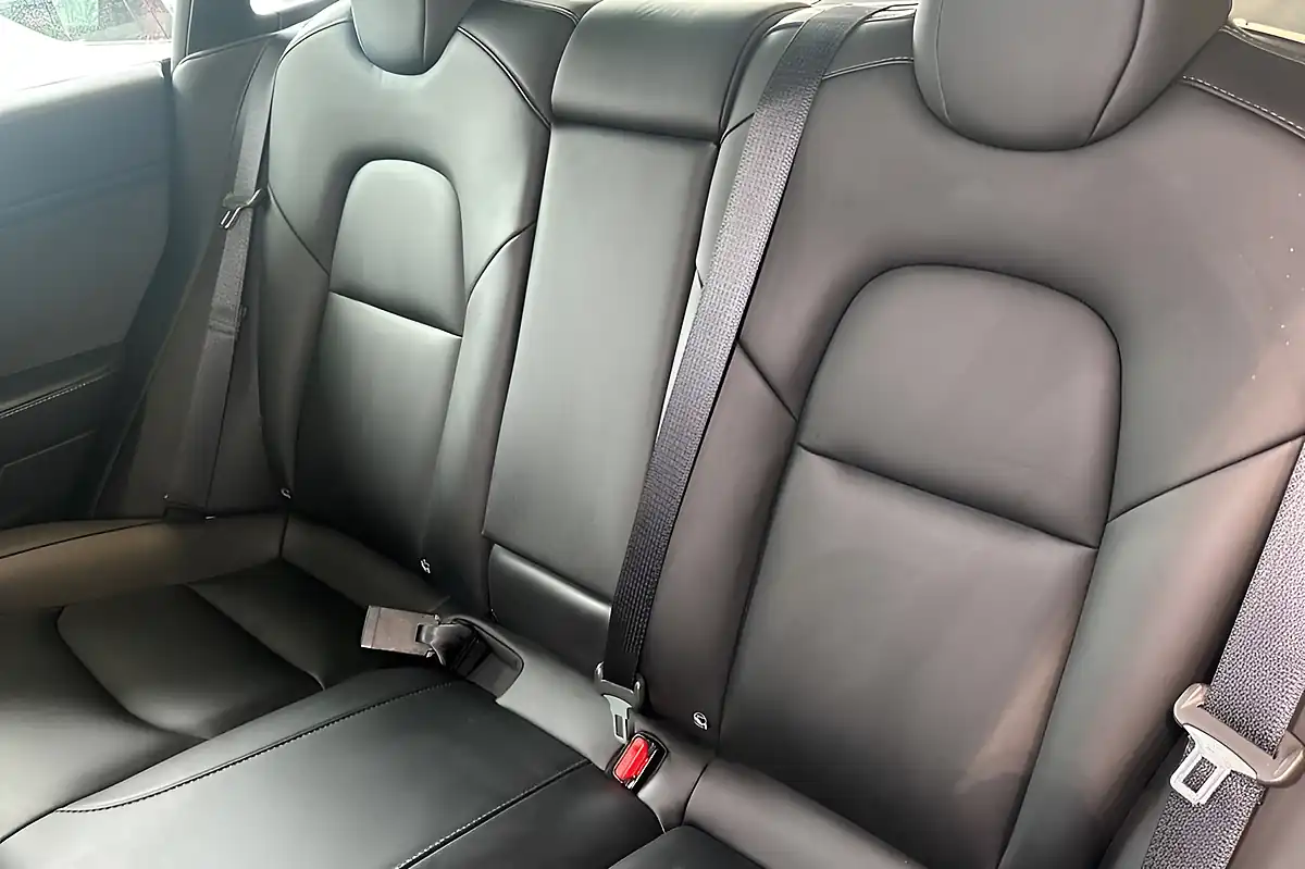 Used 2022 Tesla Model 3 Standard Range Plus Multi Coat Pearlescent White - Interior and Exterior details 17