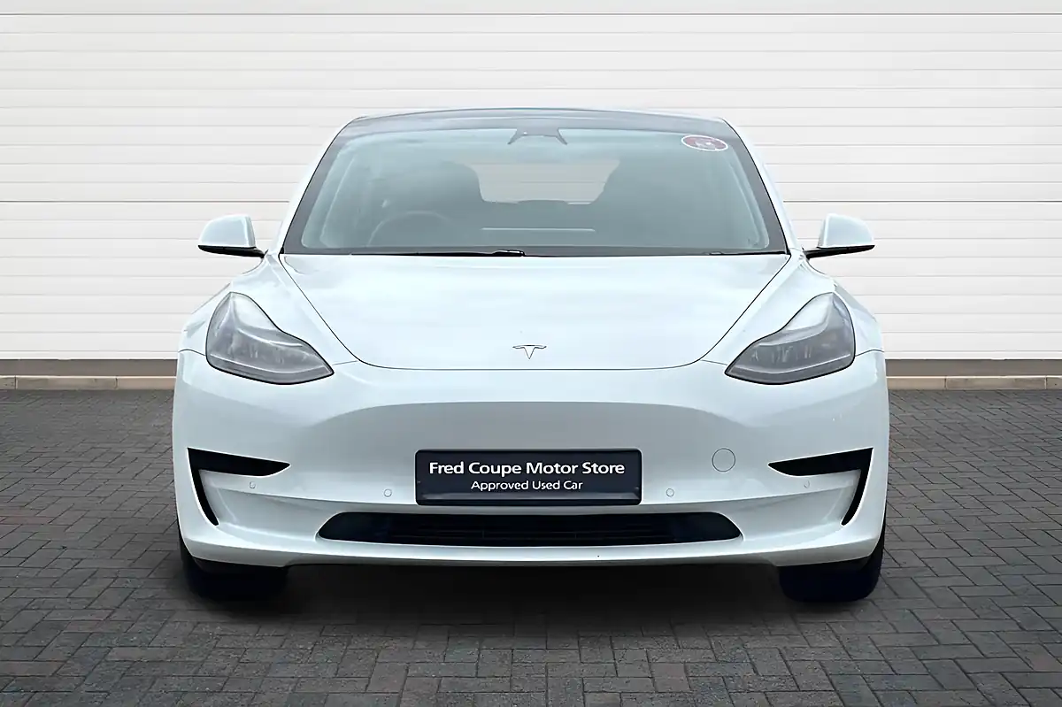 Used 2022 Tesla Model 3 Standard Range Plus Multi Coat Pearlescent White - Interior and Exterior details 8