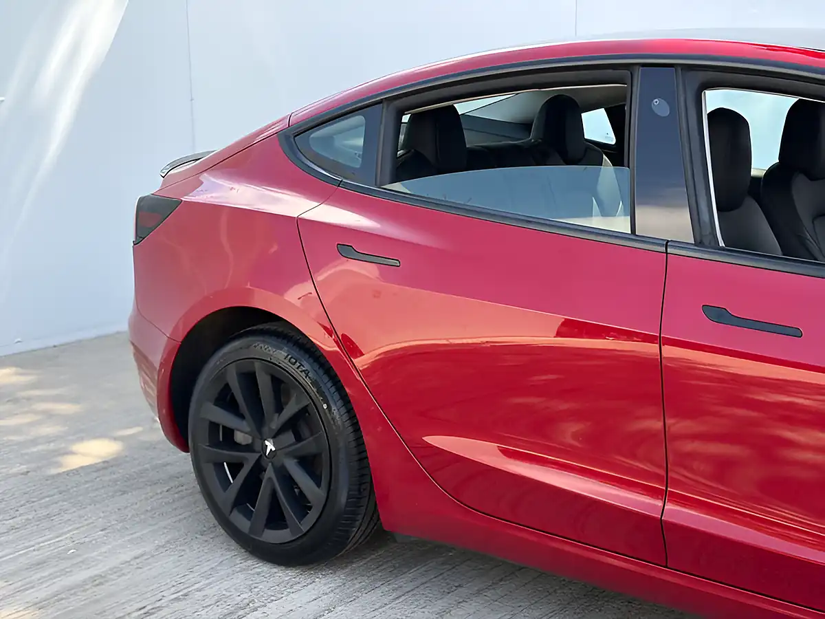 Used 2022 Tesla Model 3 Standard Range Plus Red - Interior and Exterior details 10