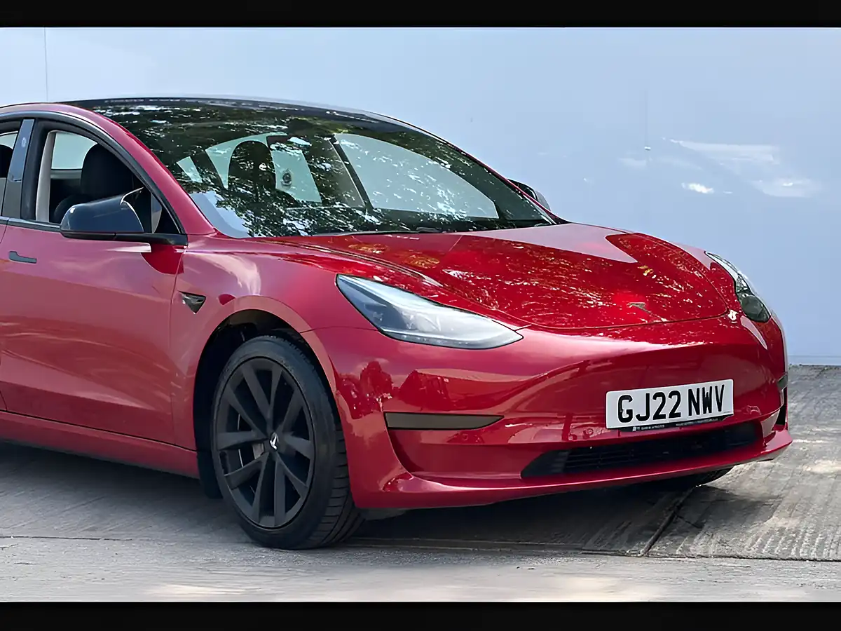 Used 2022 Tesla Model 3 Standard Range Plus Red - Interior and Exterior details 2