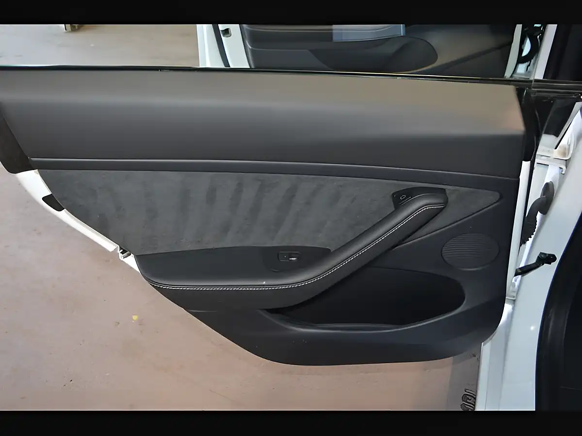 Used 2022 Tesla Model 3 Standard Range Plus White - Interior and Exterior details 13