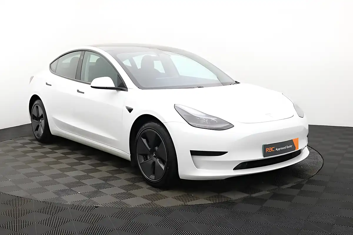 Used 2022 Tesla Model 3 White - Interior and Exterior details 8