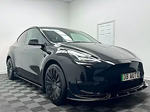 Used 2022 Tesla Model Y Black - Interior and Exterior details 10