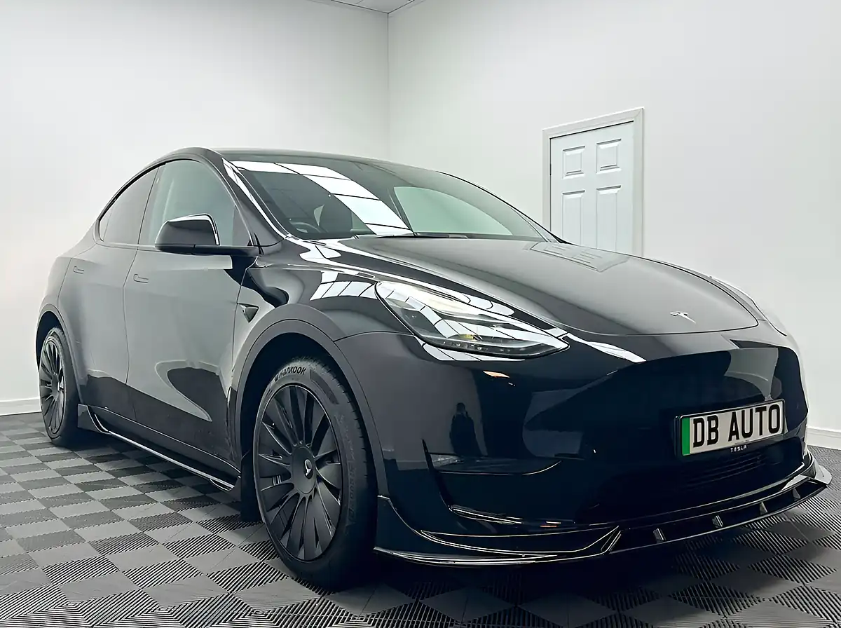 Used 2022 Tesla Model Y Black - Interior and Exterior details 10