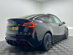 Used 2022 Tesla Model Y Black - Interior and Exterior details 6