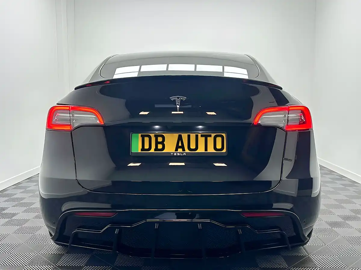 Used 2022 Tesla Model Y Black - Interior and Exterior details 9