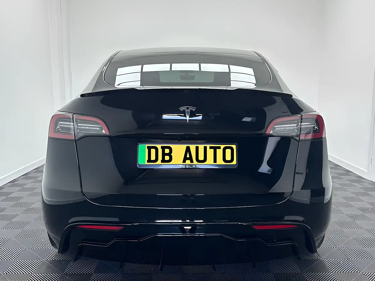 Used 2022 Tesla Model Y Long Range Black - Interior and Exterior details 10