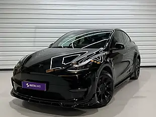 Used 2022 Tesla Model Y Long Range Black - Interior and Exterior details 10