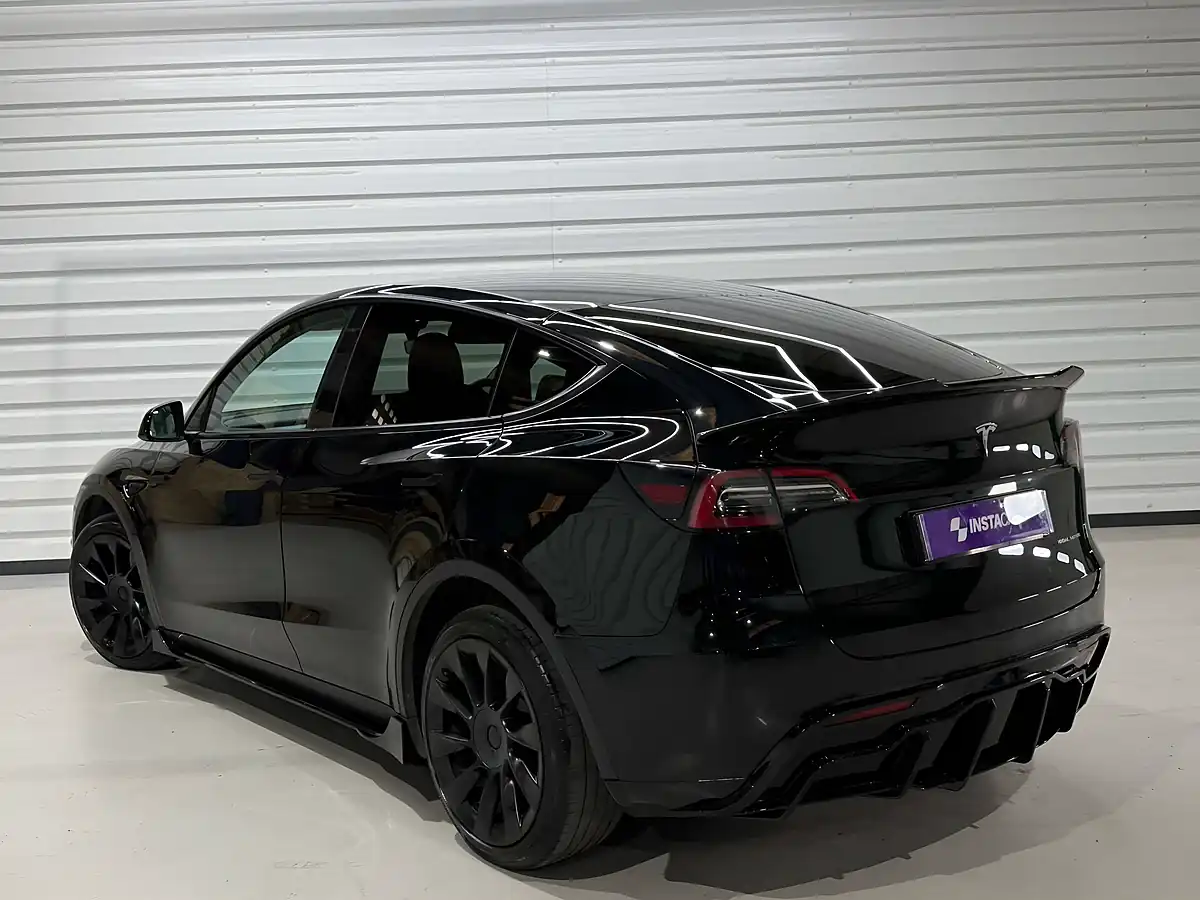 Used 2022 Tesla Model Y Long Range Black - Interior and Exterior details 11