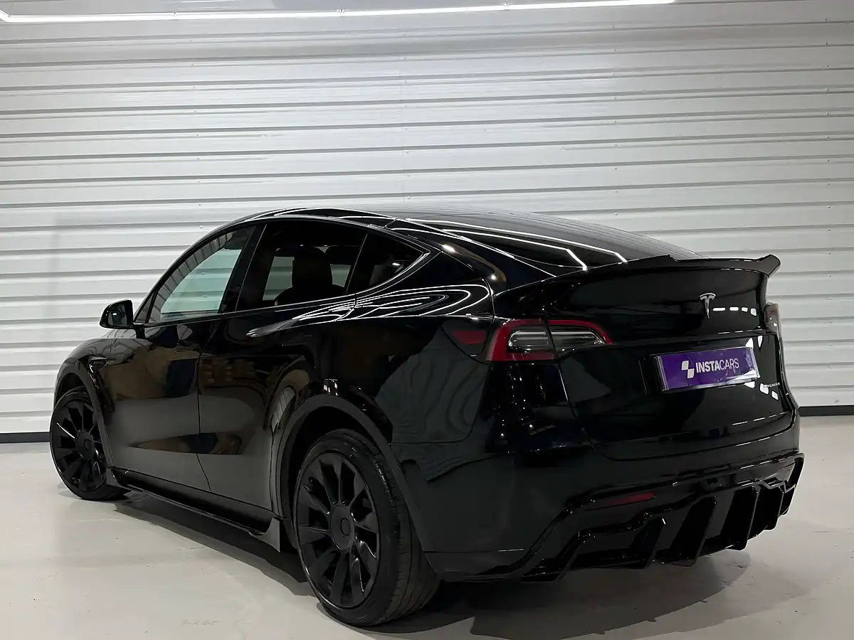 Used 2022 Tesla Model Y Long Range Black - Interior and Exterior details 12