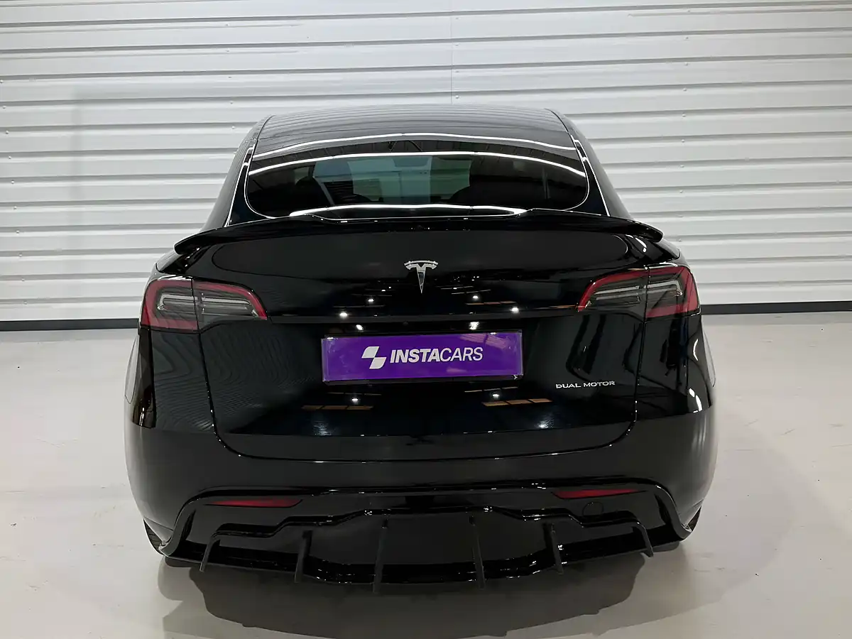 Used 2022 Tesla Model Y Long Range Black - Interior and Exterior details 16