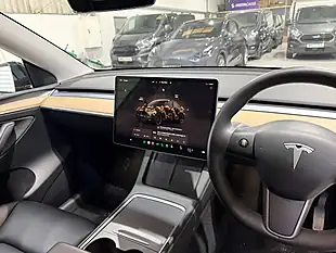 Used 2022 Tesla Model Y Long Range Black - Interior and Exterior details 20